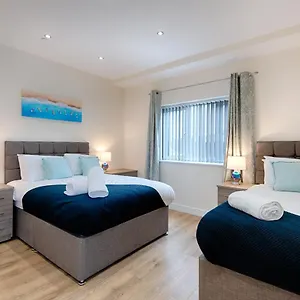 eaton-house-2.cardiffhotelswales.com/