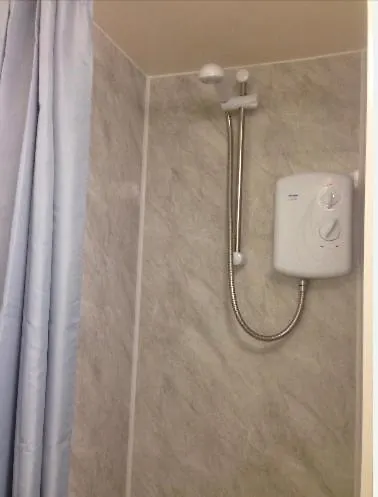 Alexandra Annexe Apartment Bath