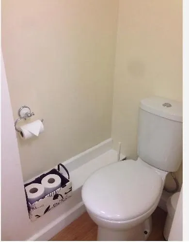 Alexandra Annexe Apartment Bath